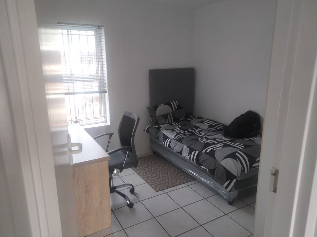 To Let 2 Bedroom Property for Rent in La Colline Western Cape